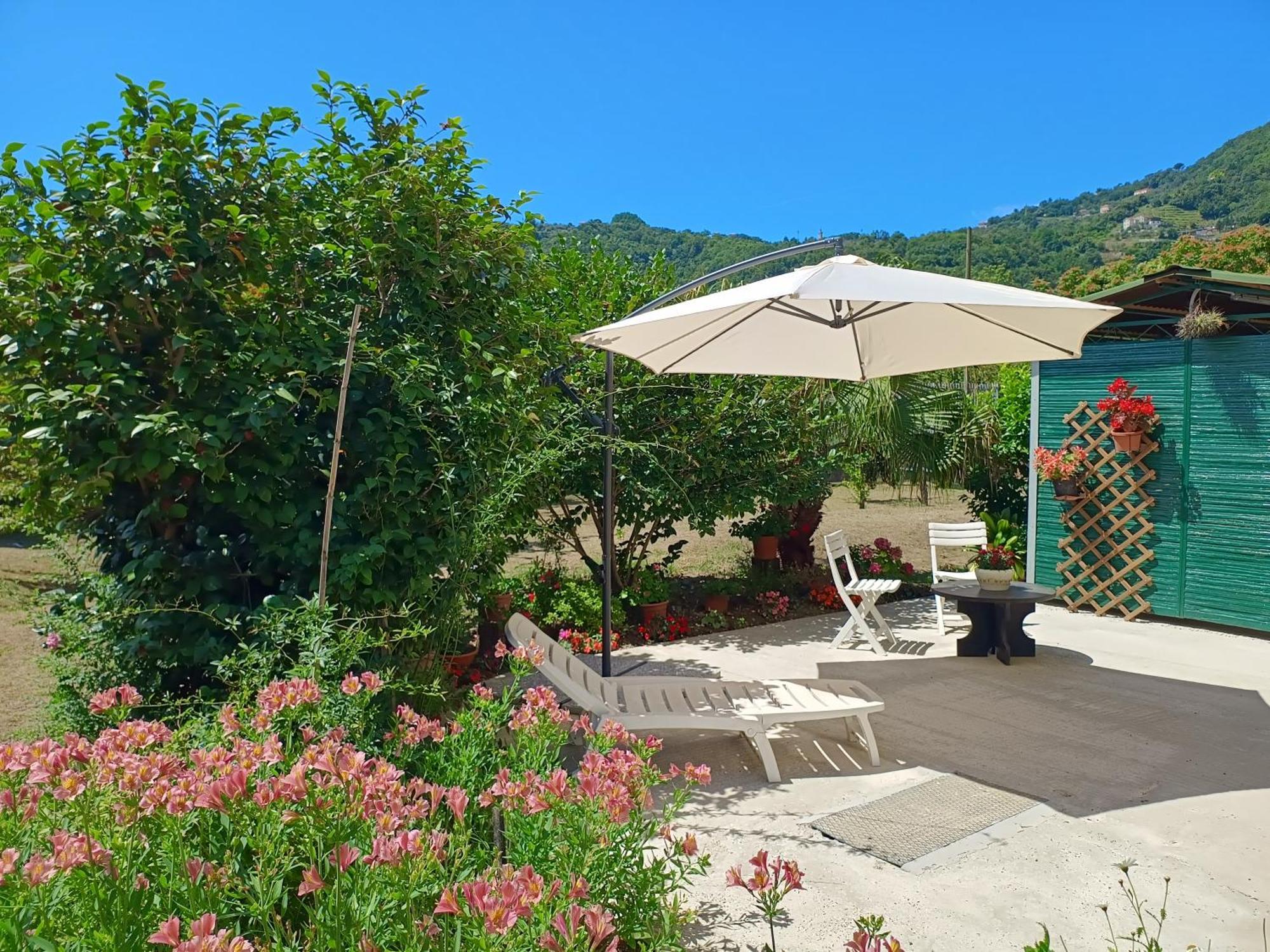 Sunny House Villa Carasco ภายนอก รูปภาพ
